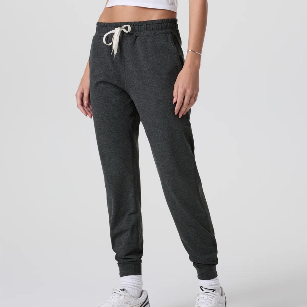 Vuori Charcoal Heather Performance Jogger